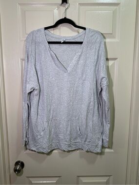 Old Navy Long Sleeve Shirt Size XXL Gray Lightweight Pocket V-Neck